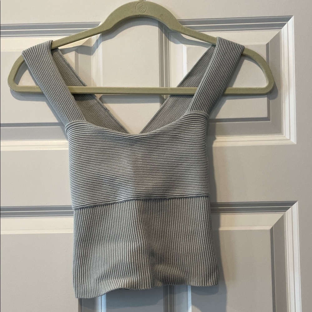 Abercrombie & Fitch Gray Ribbed Crop Top